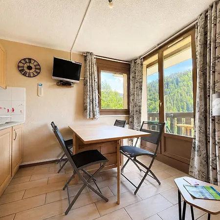 Apartment Moderne Et Calme Avec Parking Privatif A Dame De Bellecombe *
