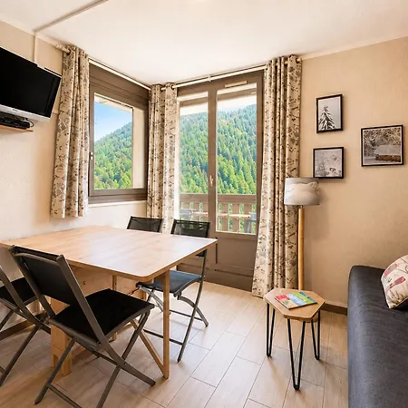 Moderne Et Calme Avec Parking Privatif A Dame De Bellecombe Apartment Notre-Dame-de-Bellecombe